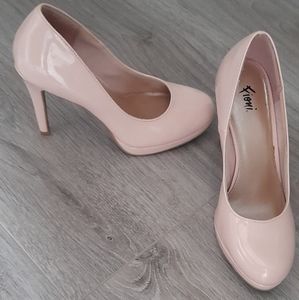 Fioni Heels